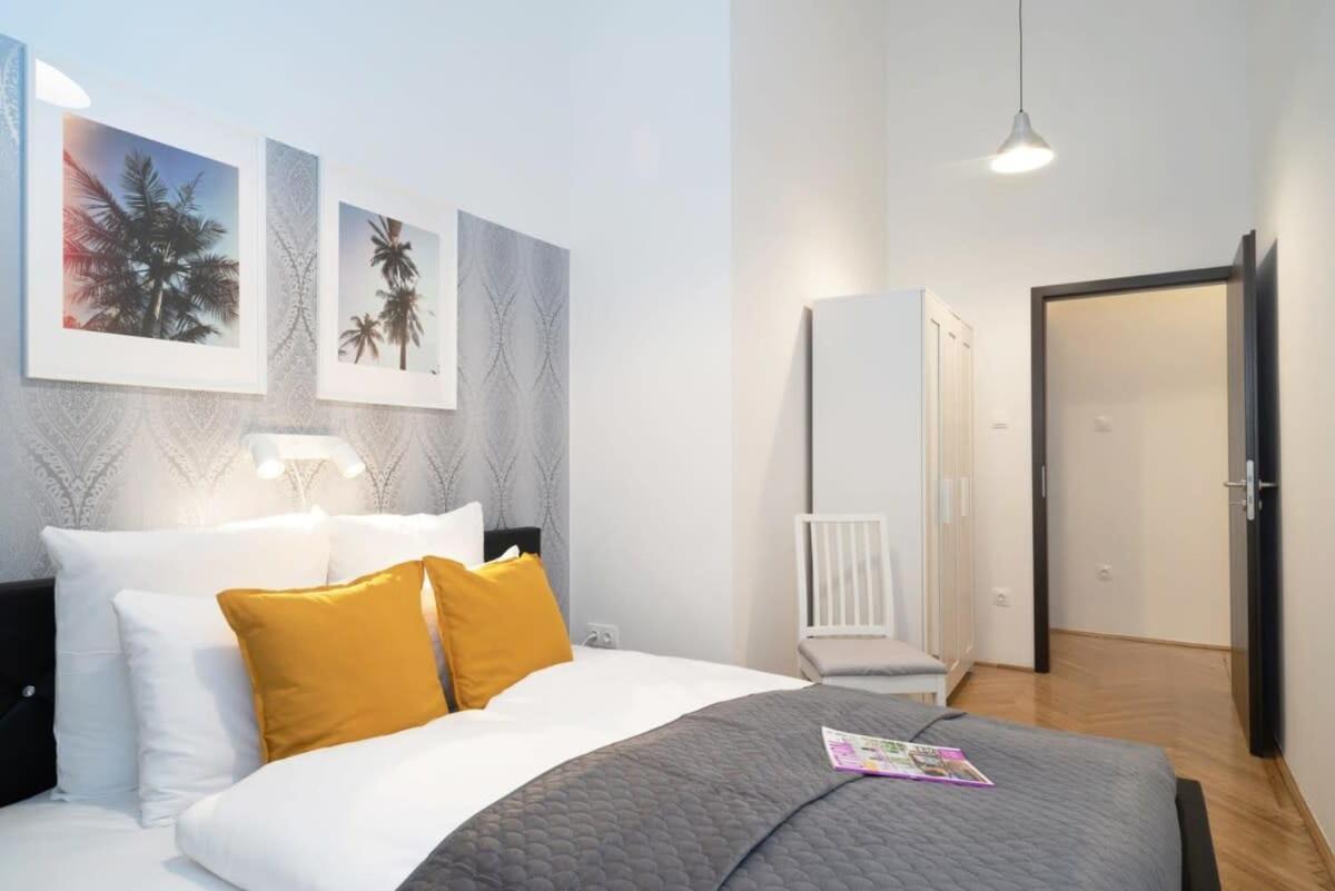 Ultra Central Large Stylish Apartment Budapeste Exterior foto