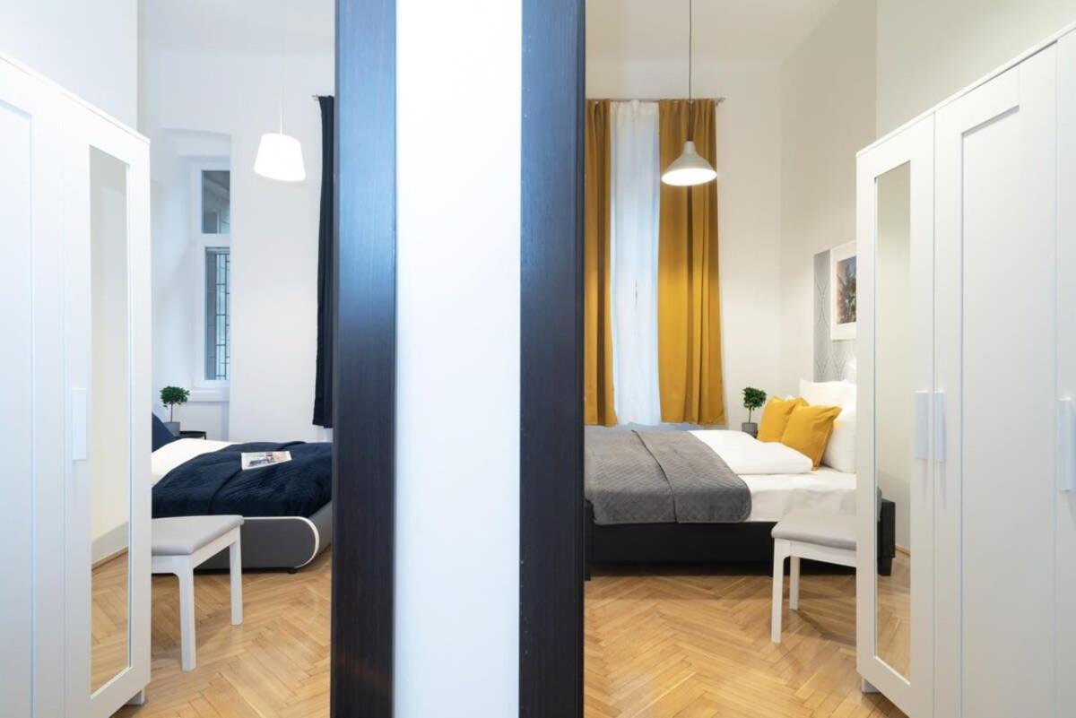 Ultra Central Large Stylish Apartment Budapeste Exterior foto